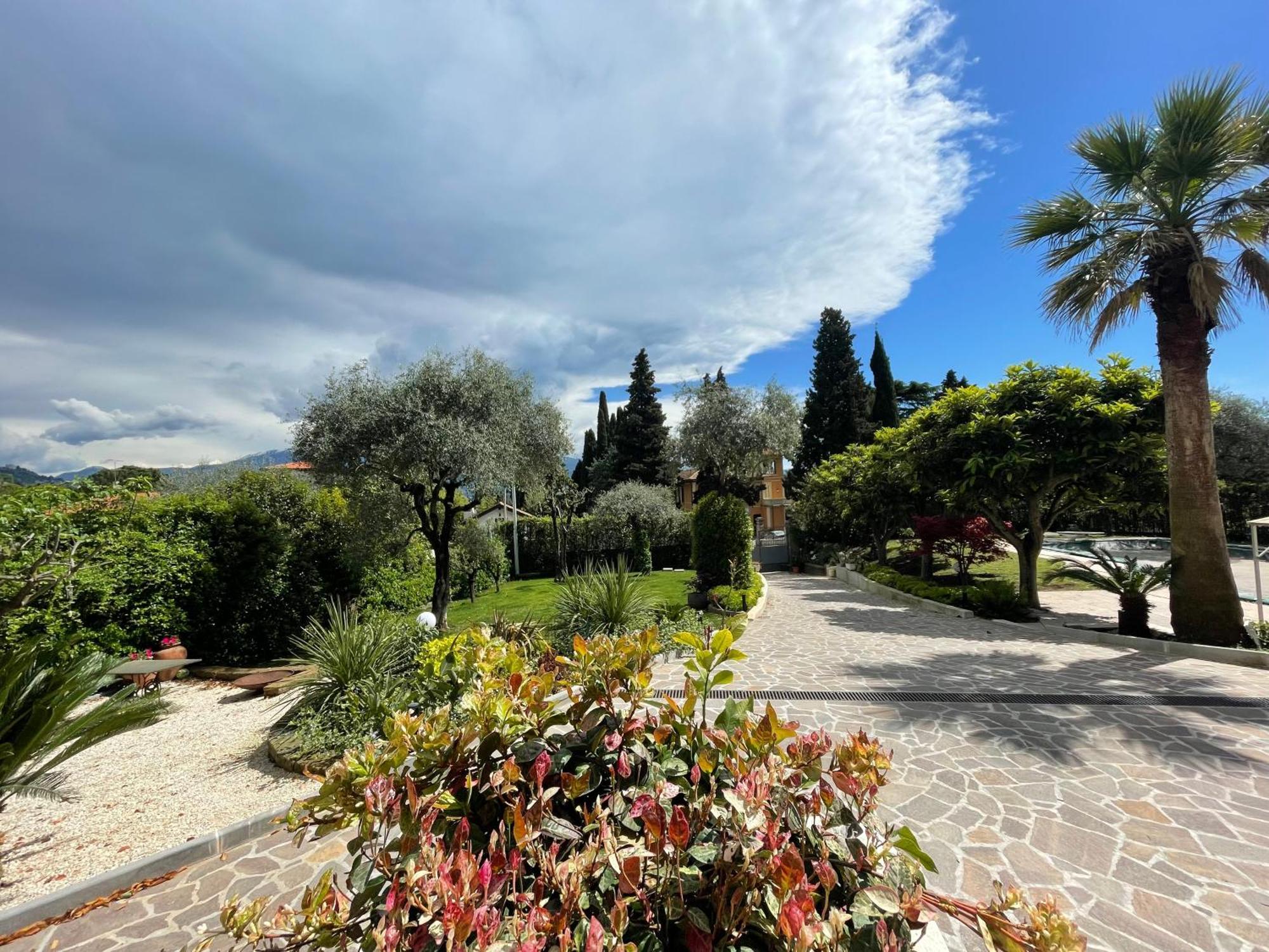 Villa Lou Toscolano Maderno Eksteriør bilde